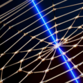 TU Delft maakt een van 's werelds meest precieze microchipsensoren - dankzij een spinnenweb