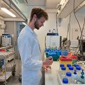 Guinness Wereldrecordpoging pipetteren door studenten Nanobiologie