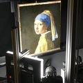 Seeing, touching and documenting Dutch Master paintings