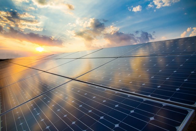 Major Breakthrough in Solar Panel Efficiency - The Renewable Energy  Institute