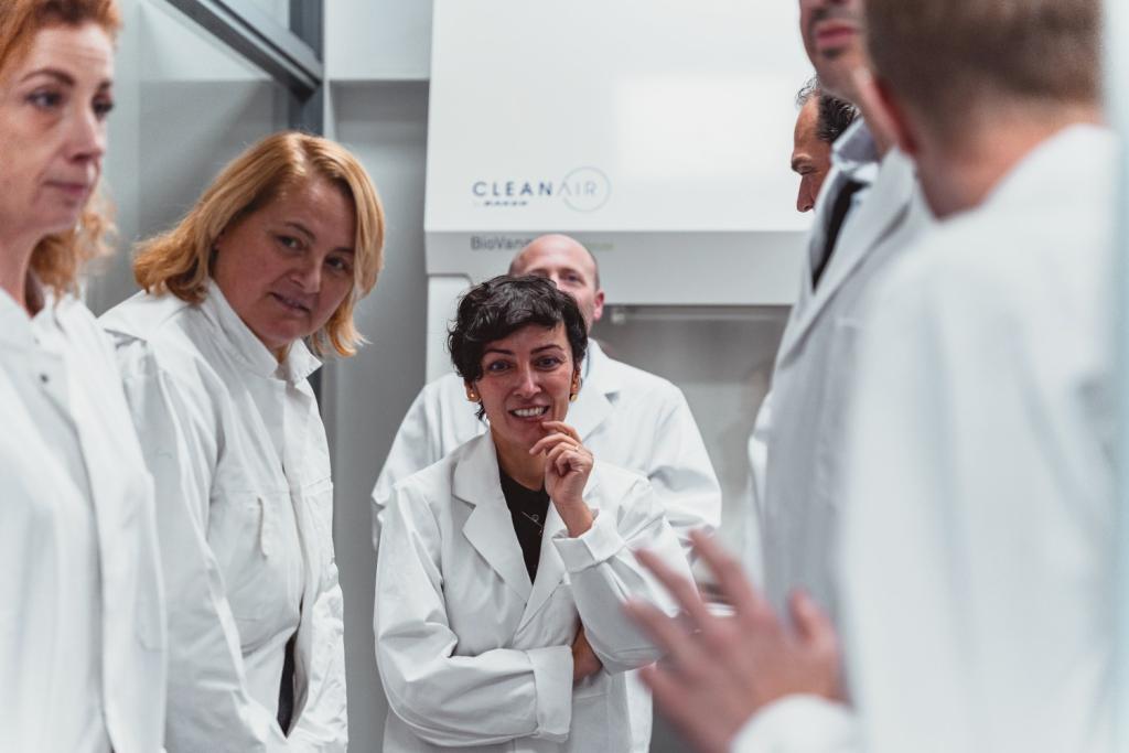 Professor Elvin Karana at the opening of ‘her’ Biodesign Lab. (Photo: Patrick Wetzels | TU Delft)